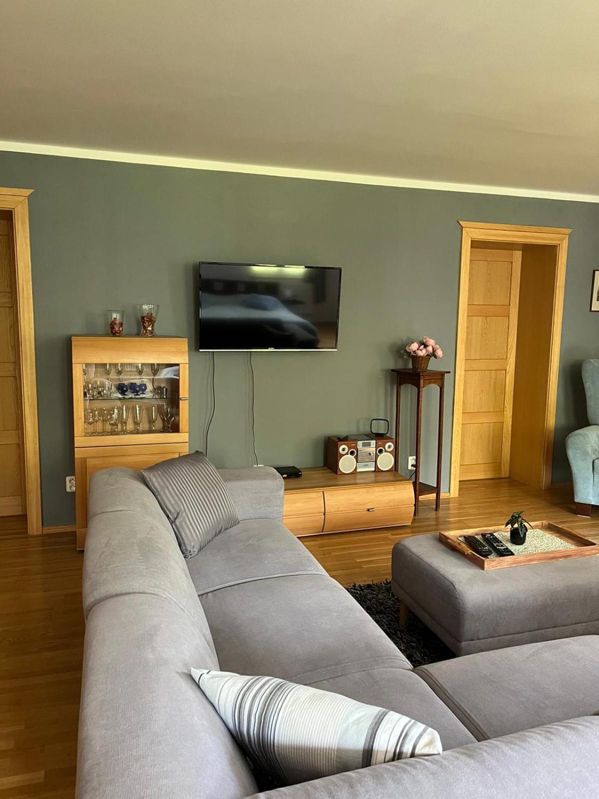 Apartman Pod Klasterem 伦布尔克 外观 照片