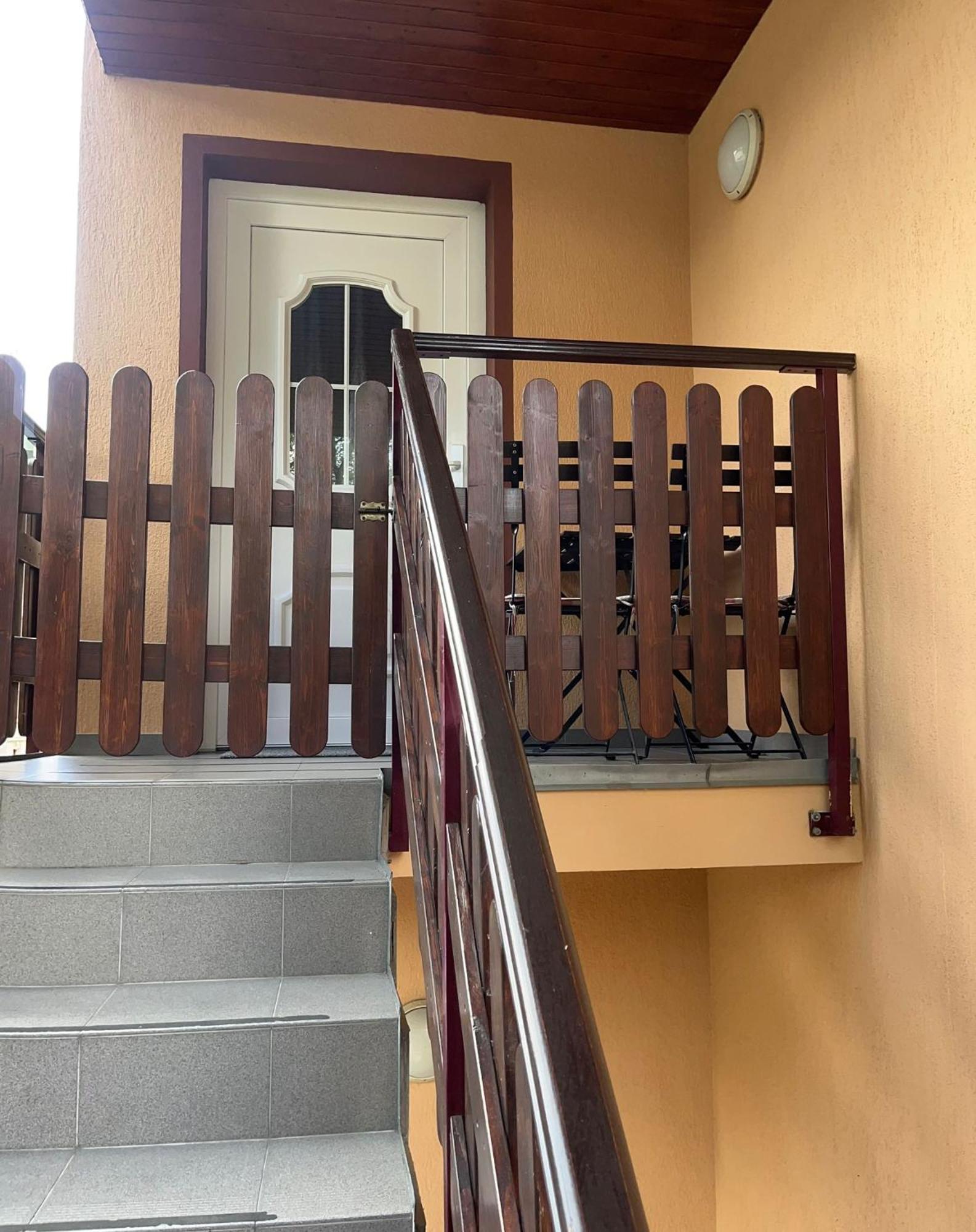 Apartman Pod Klasterem 伦布尔克 客房 照片