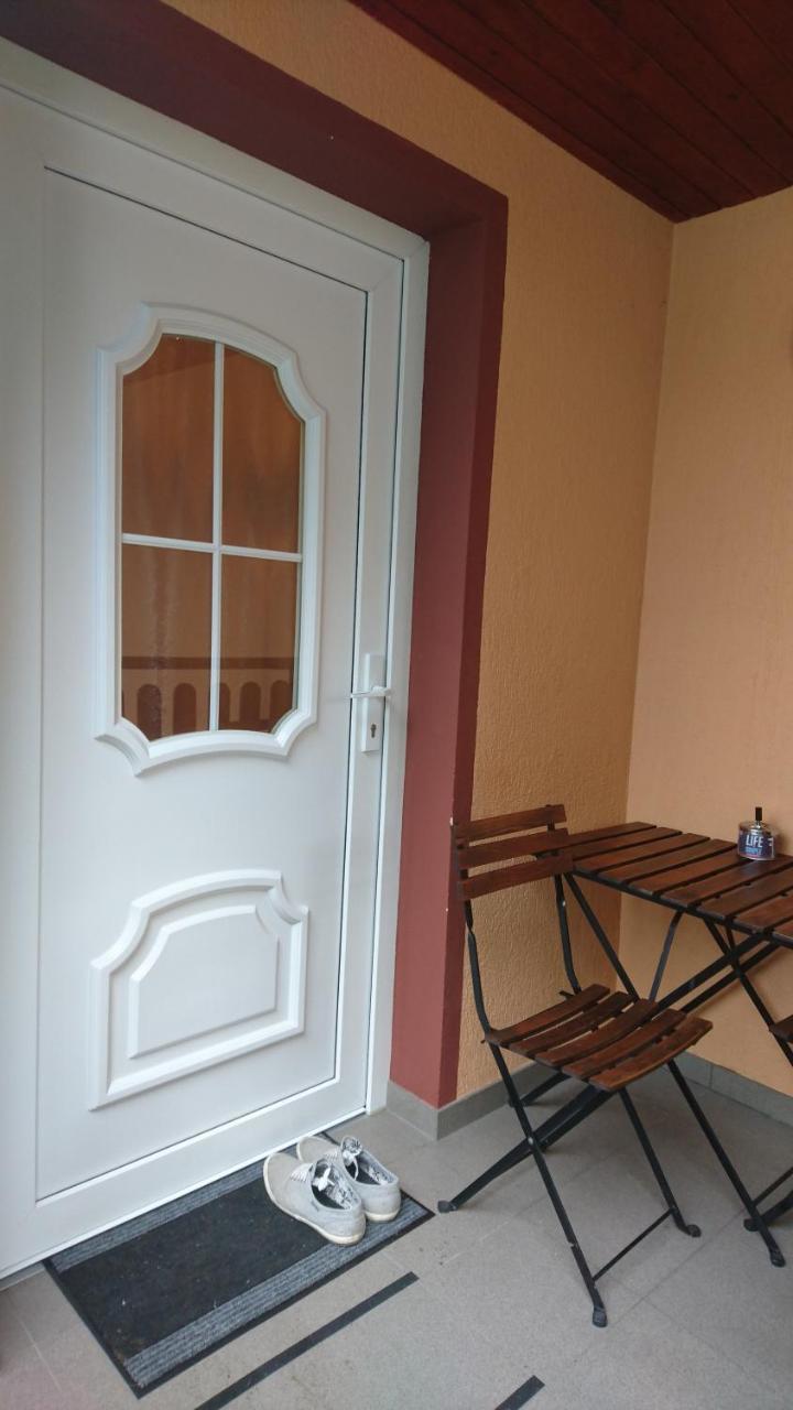 Apartman Pod Klasterem 伦布尔克 外观 照片